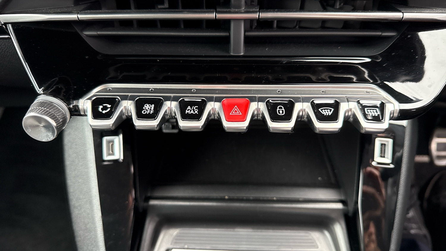 Used Peugeot 208 2023 for sale - 78109270: Photo 35