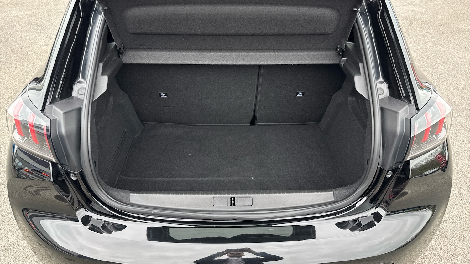 Used Peugeot 208 2023 for sale - 78109270: Photo 4