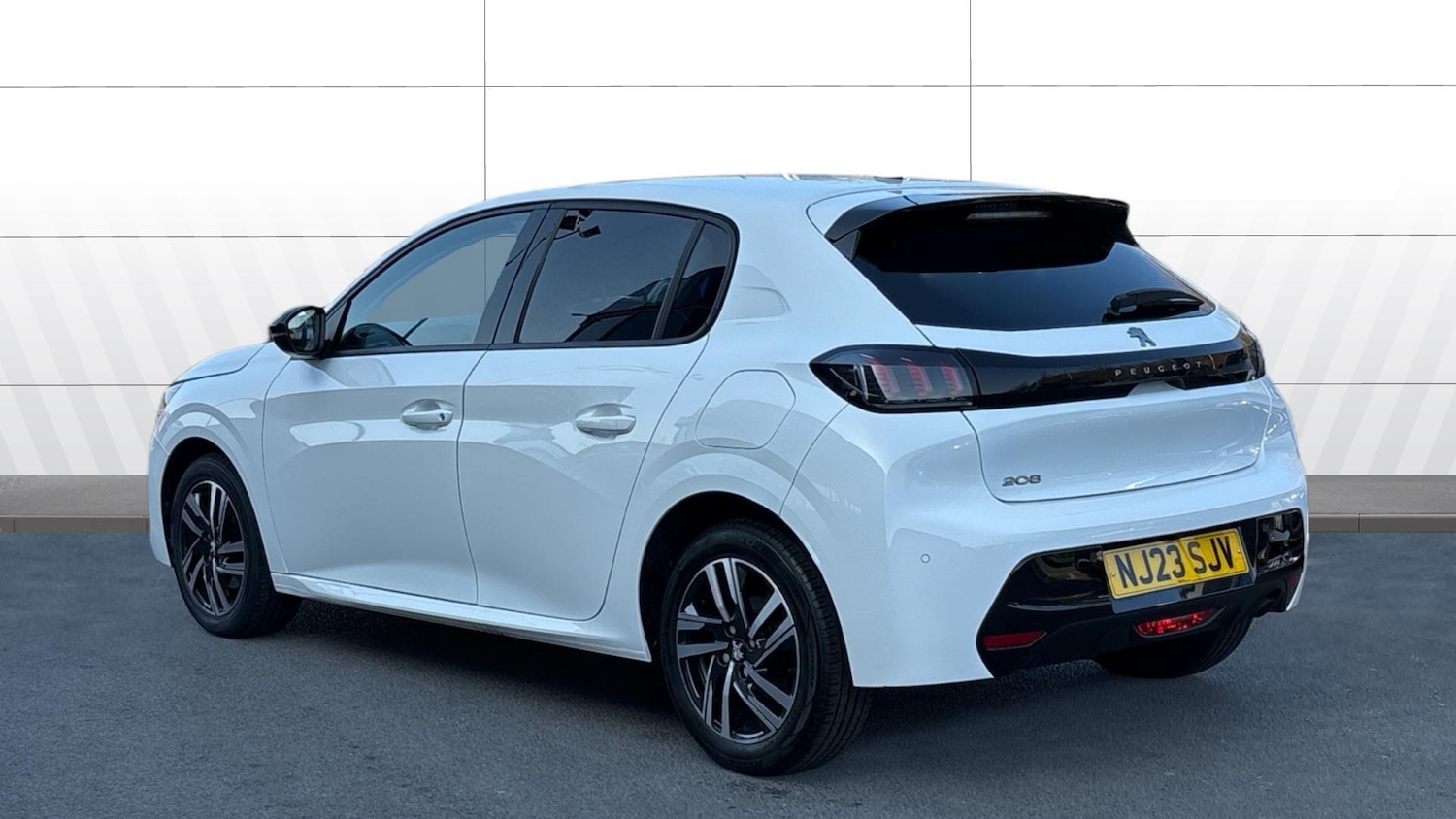 Used Peugeot 208 2023 for sale - 77803070: Photo 2