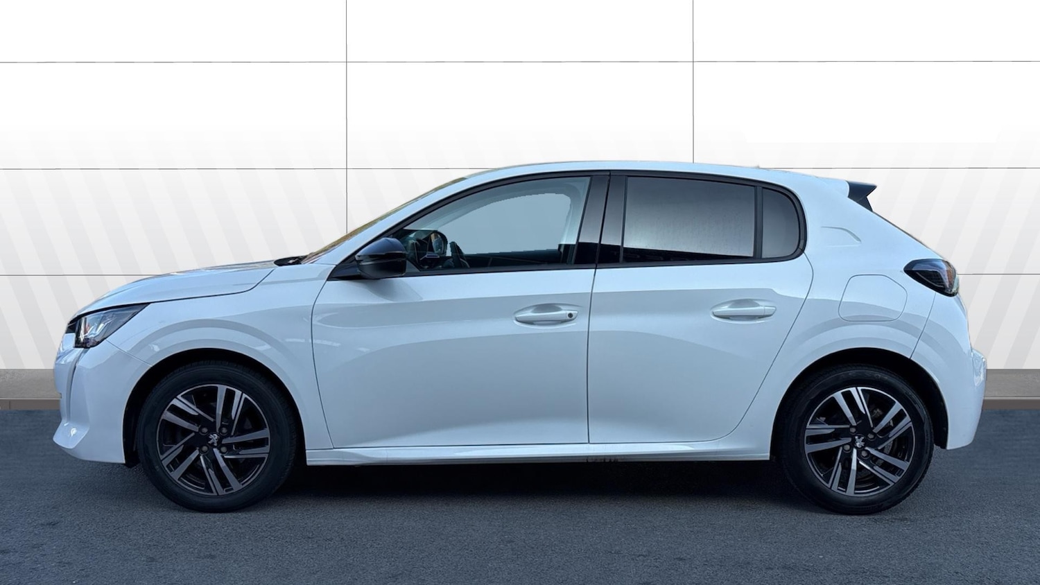 Used Peugeot 208 2023 for sale - 77803070: Photo 5