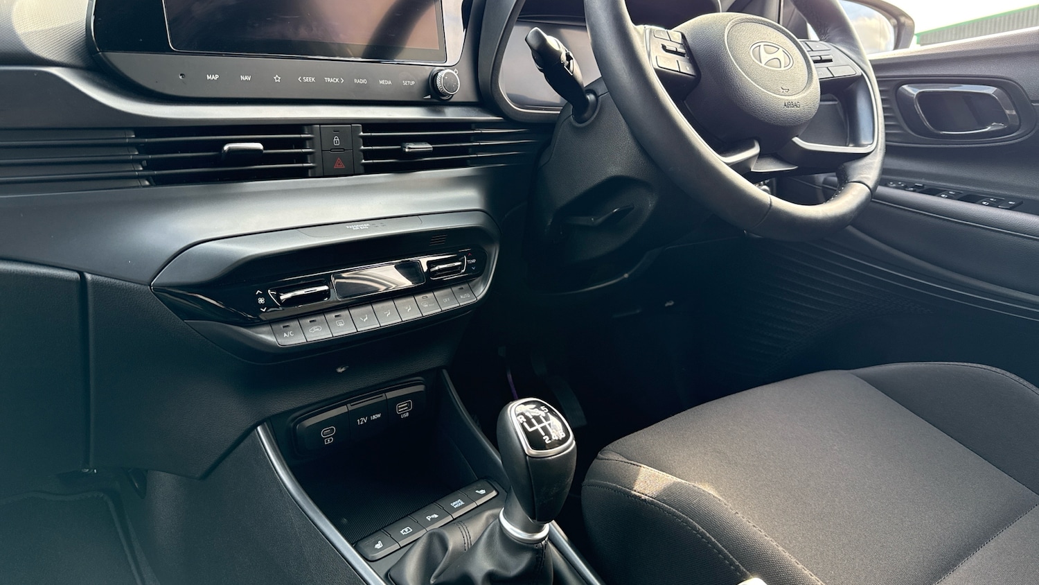 Used Hyundai i20 2023 for sale - 77930523: Photo 13