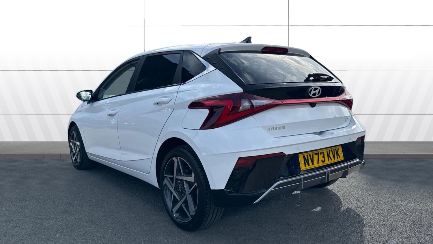 Used Hyundai i20 2023 for sale - 77930523: Photo 2