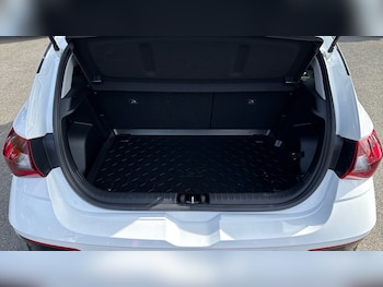 Used Hyundai i20 2023 for sale - 77930523: Photo