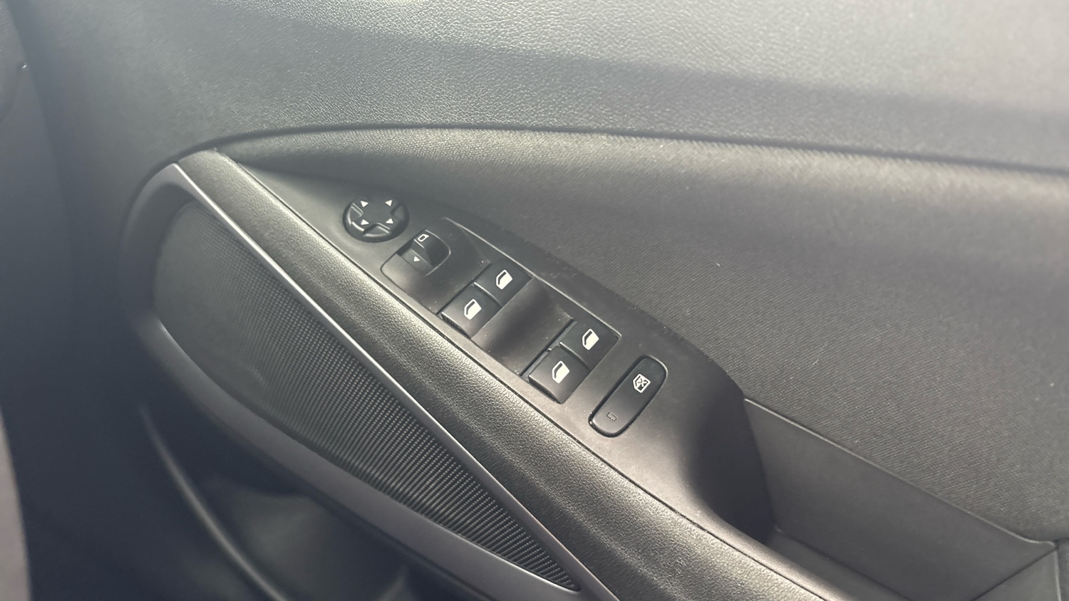 Used Vauxhall Crossland 2023 for sale - 76131164: Photo 29