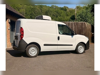 Used Vauxhall Combo 2017 for sale - 79385531: Photo