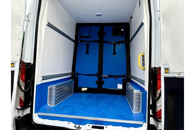 Used Ford Transit 2023 for sale - 77247359: Photo 11