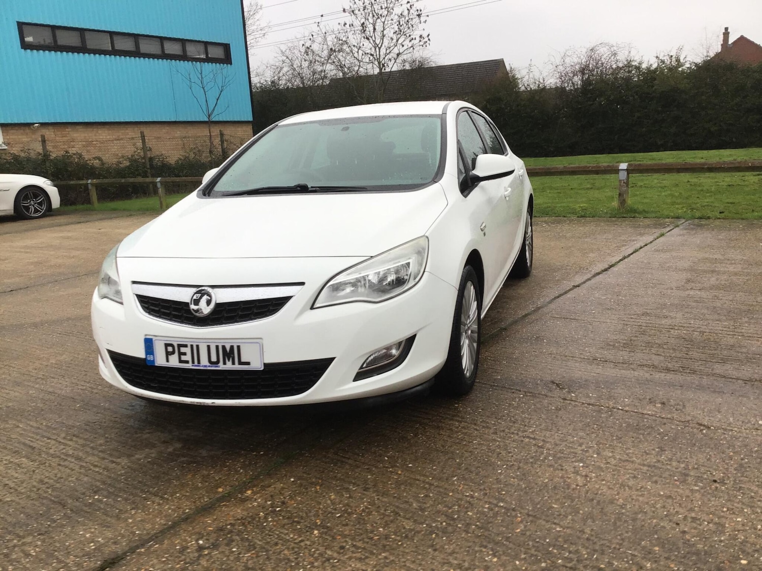 Used Vauxhall Astra 2011 for sale - 77892259: Photo 14