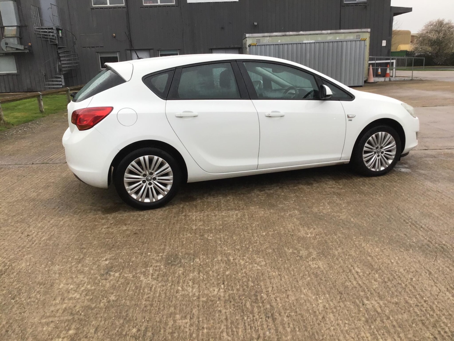 Used Vauxhall Astra 2011 for sale - 77892259: Photo 25