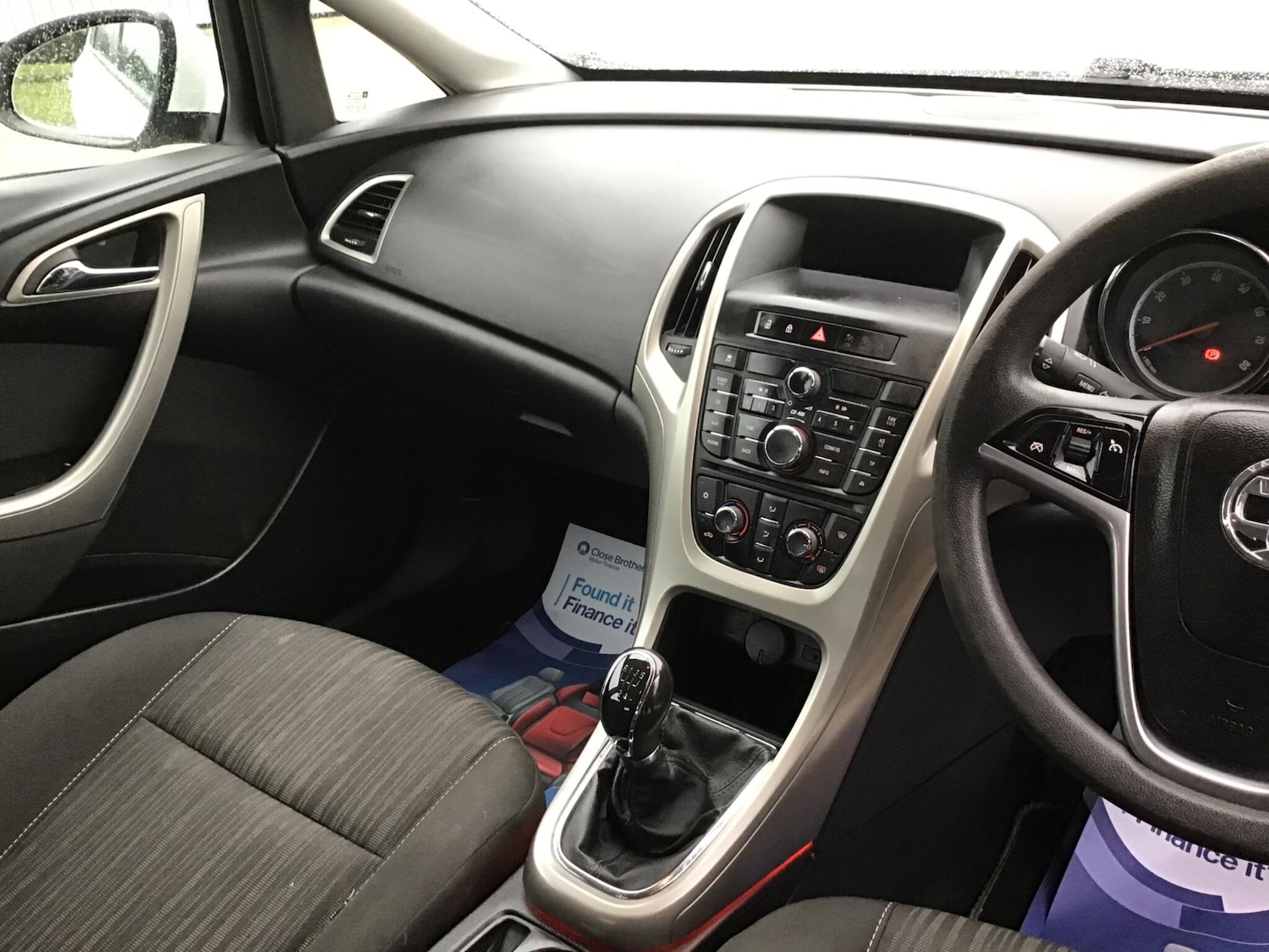 Used Vauxhall Astra 2011 for sale - 77892259: Photo 32