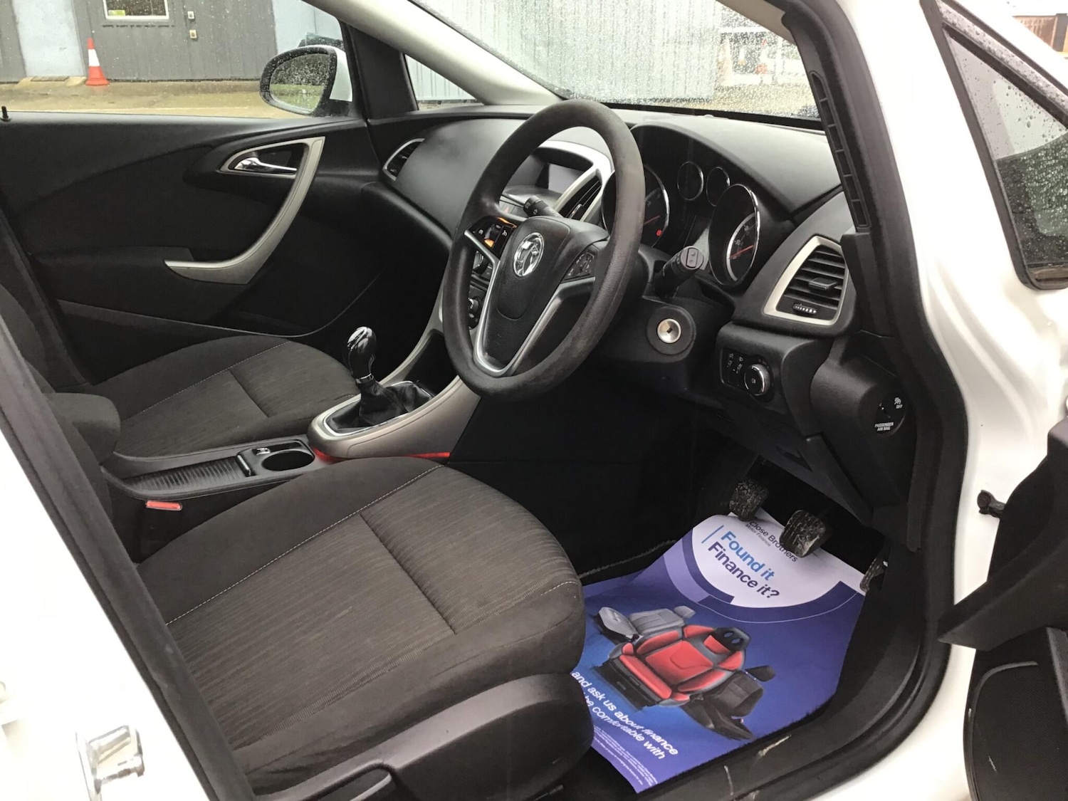 Used Vauxhall Astra 2011 for sale - 77892259: Photo 37