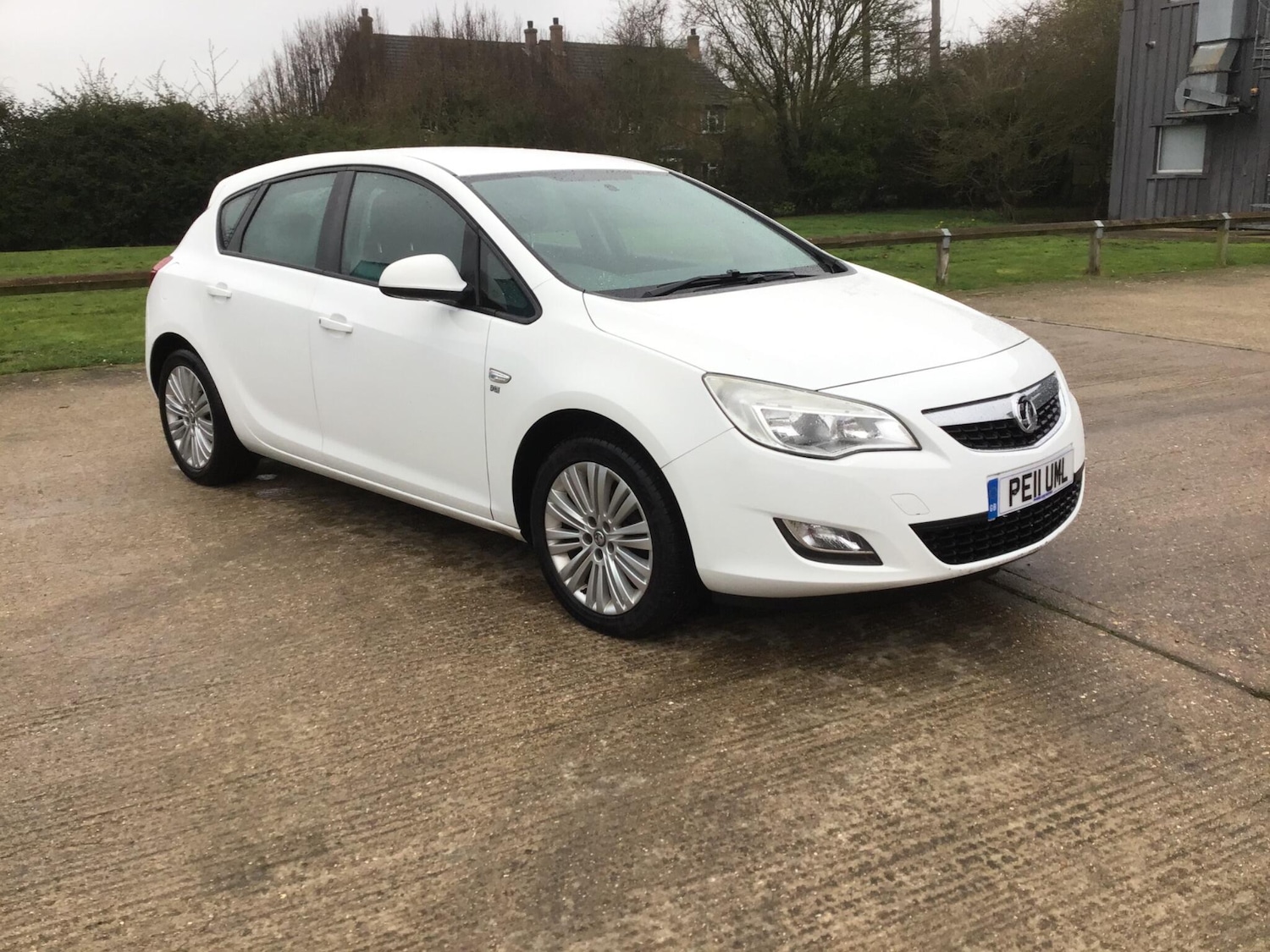 Used Vauxhall Astra 2011 for sale - 77892259: Photo 8