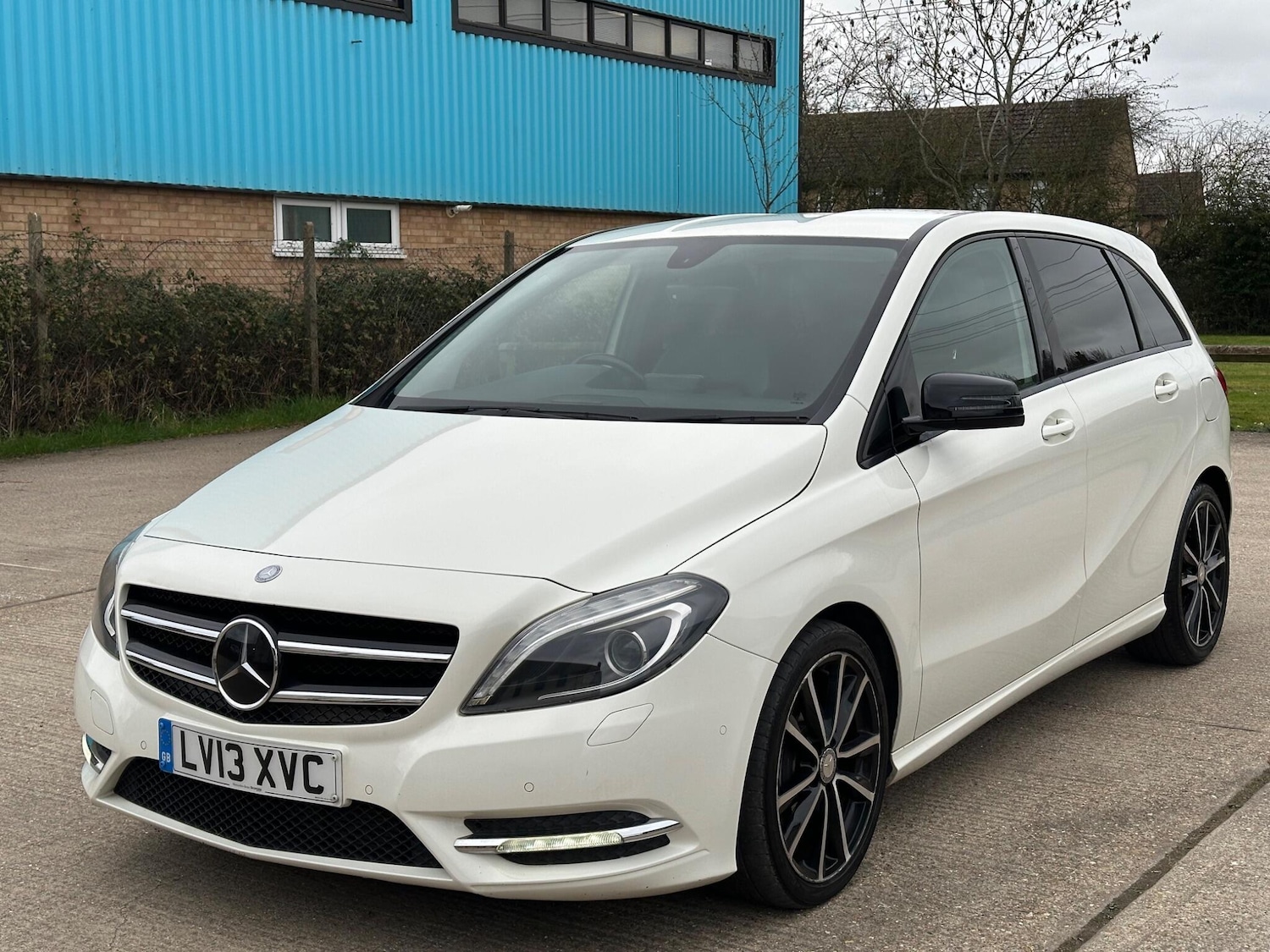 Used Mercedes-Benz B Class 2013 for sale - 78007429: Photo 3