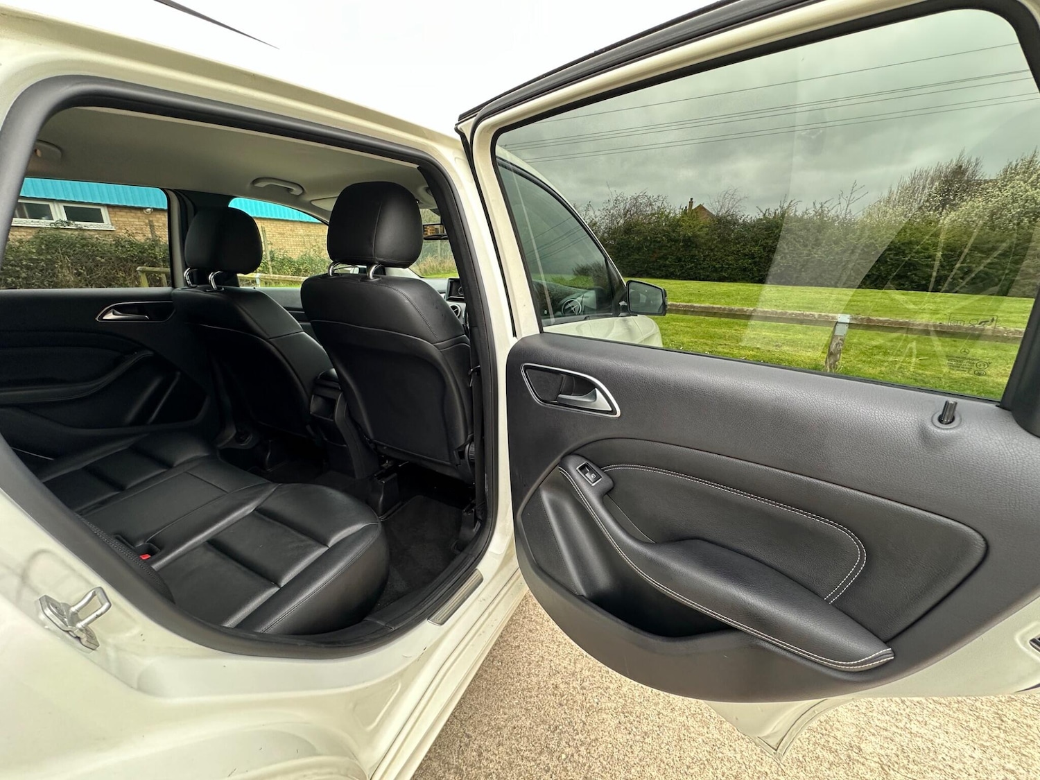 Used Mercedes-Benz B Class 2013 for sale - 78007429: Photo 40