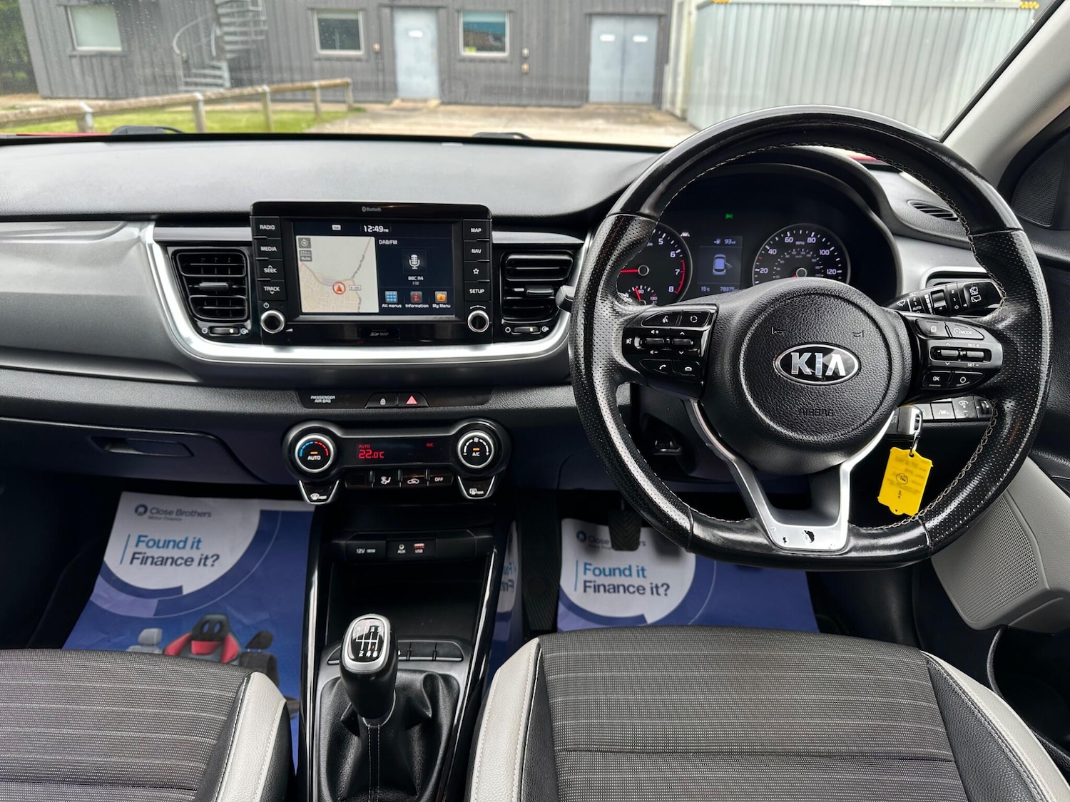 Used Kia Stonic for sale - 78127677: Photo 28