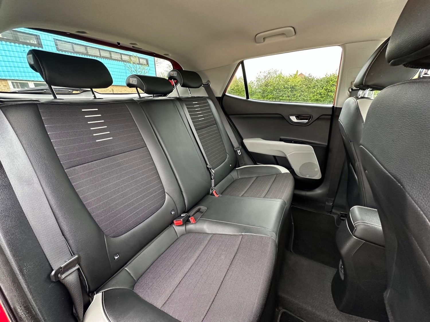 Used Kia Stonic for sale - 78127677: Photo 36