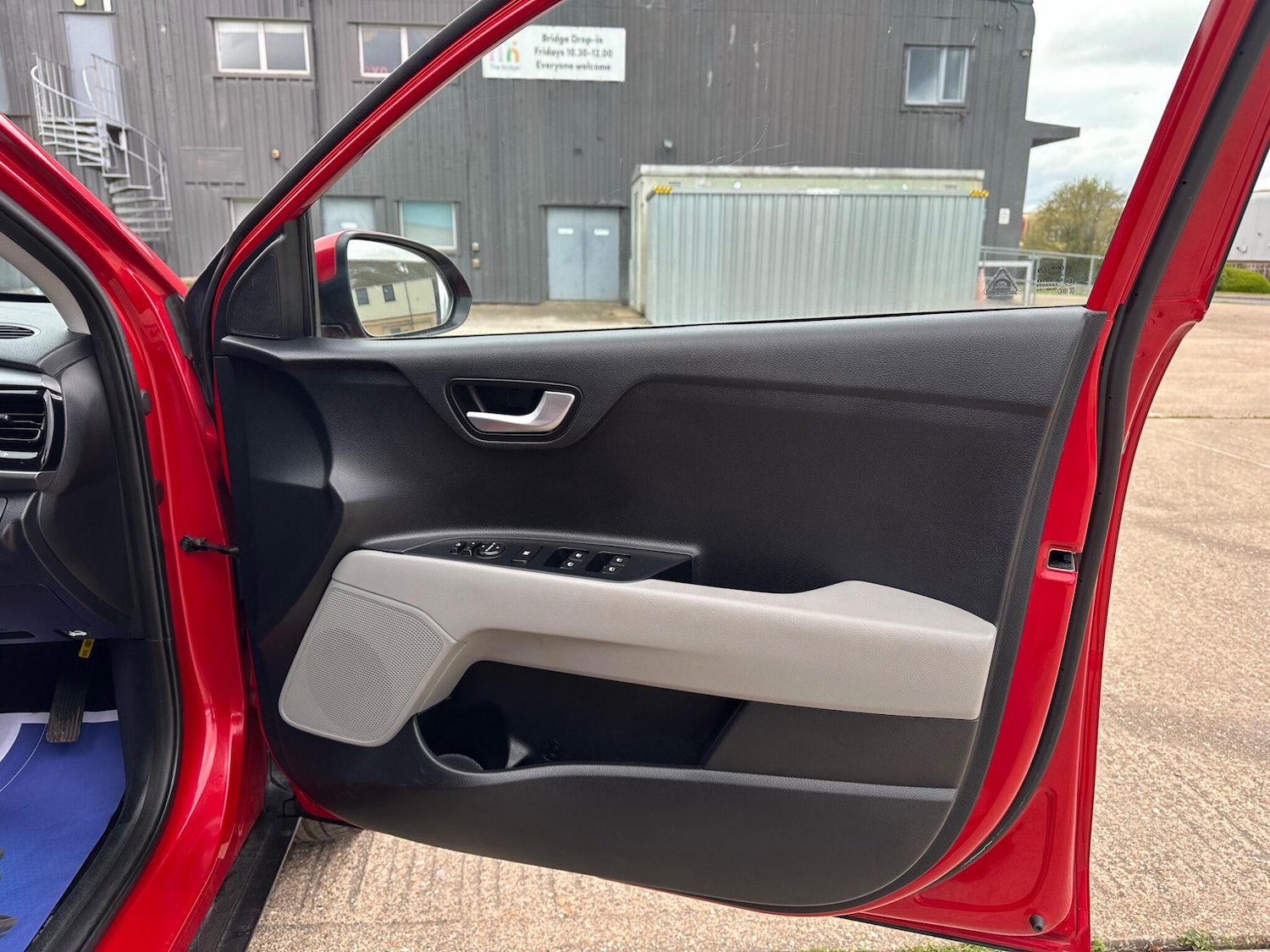 Used Kia Stonic for sale - 78127677: Photo 38