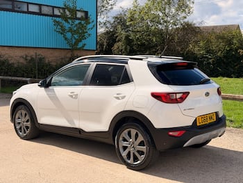 Used Kia Stonic 2018 for sale - 79874091: Photo