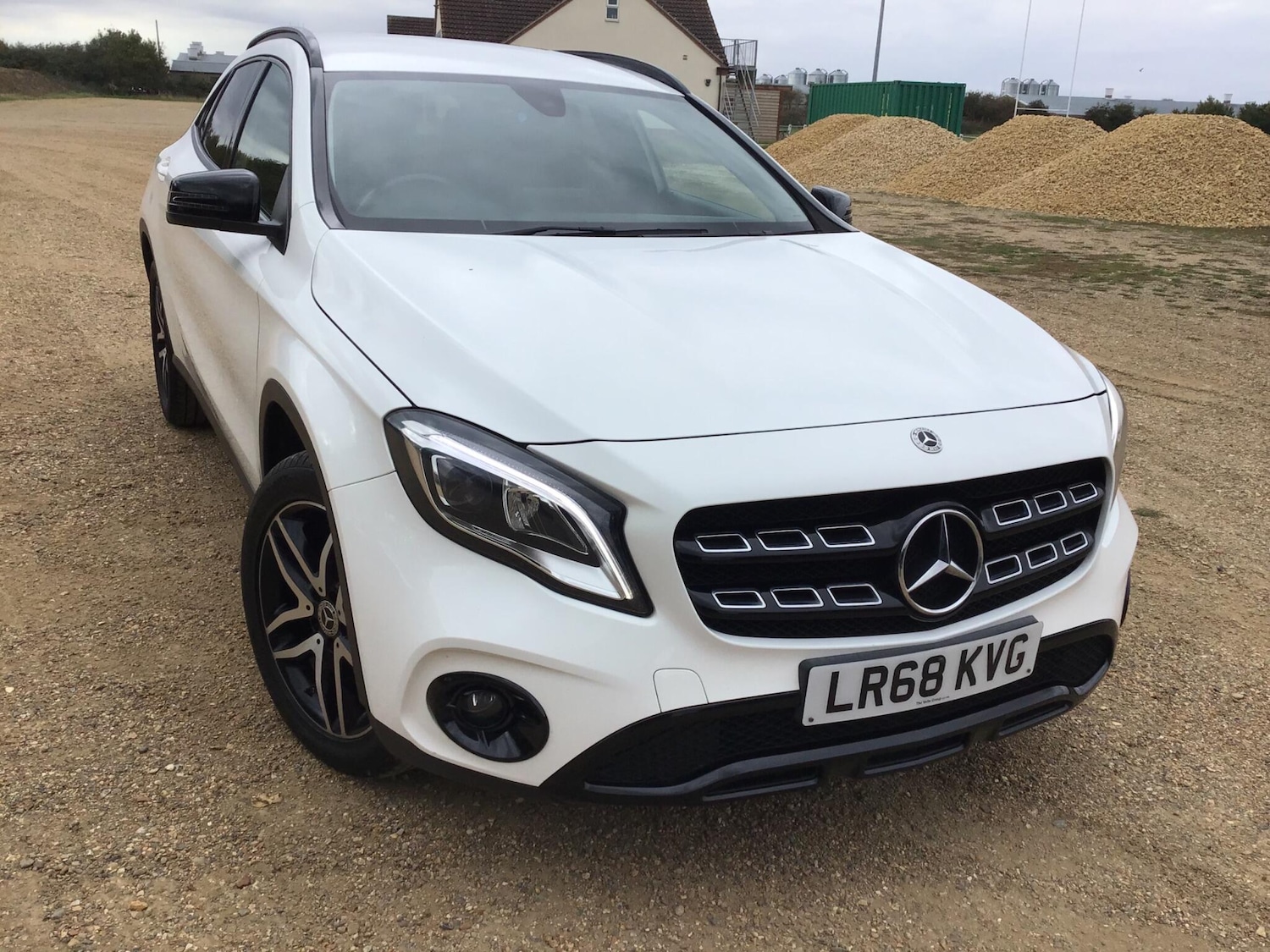 Used Mercedes-Benz GLA 2018 for sale - 77613808: Photo 4