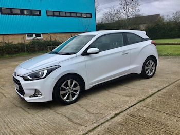 Used Hyundai i20 2016 for sale - 78048102: Photo