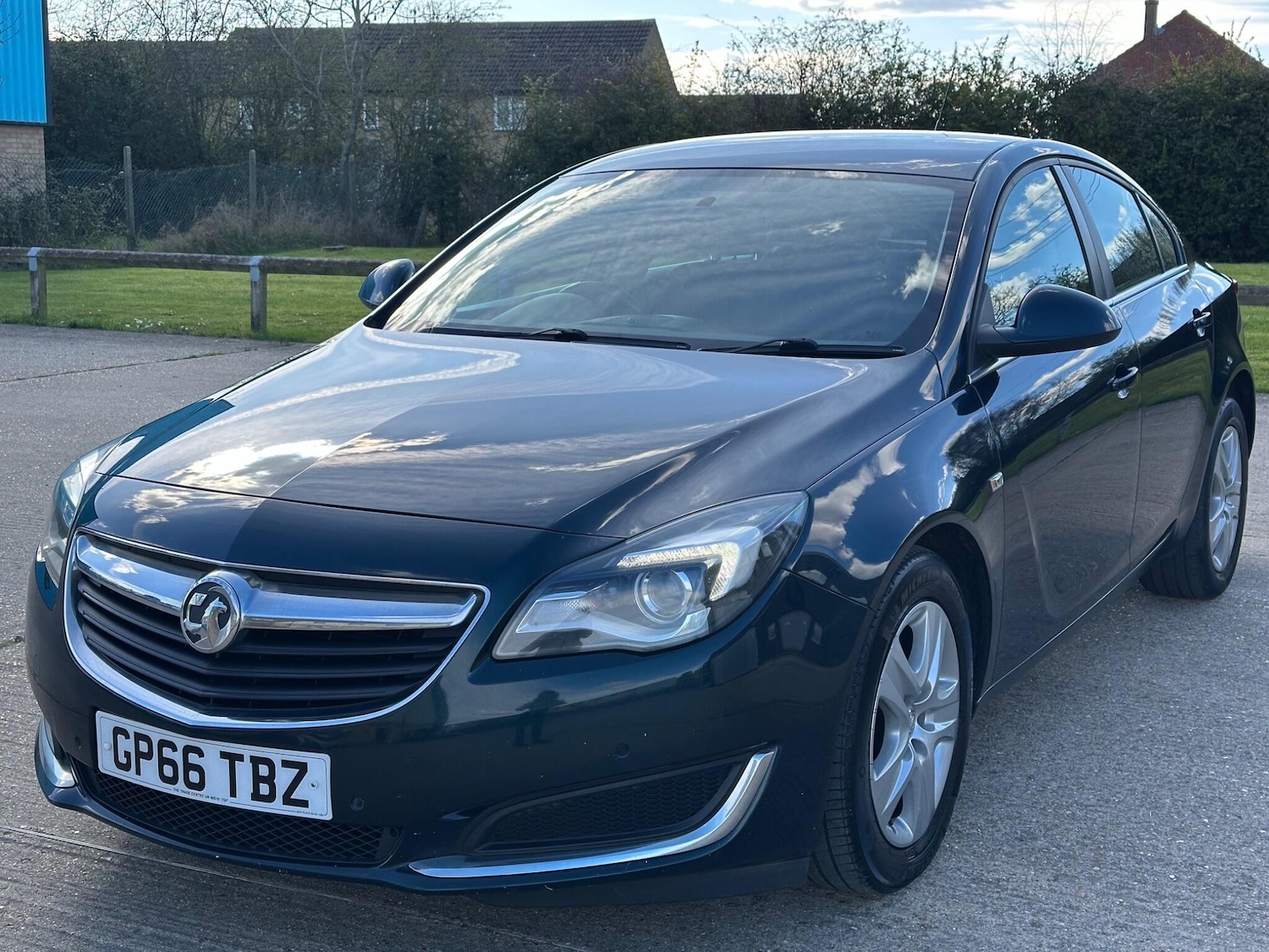 Used Vauxhall Insignia 2017 for sale - 78034766: Photo 3