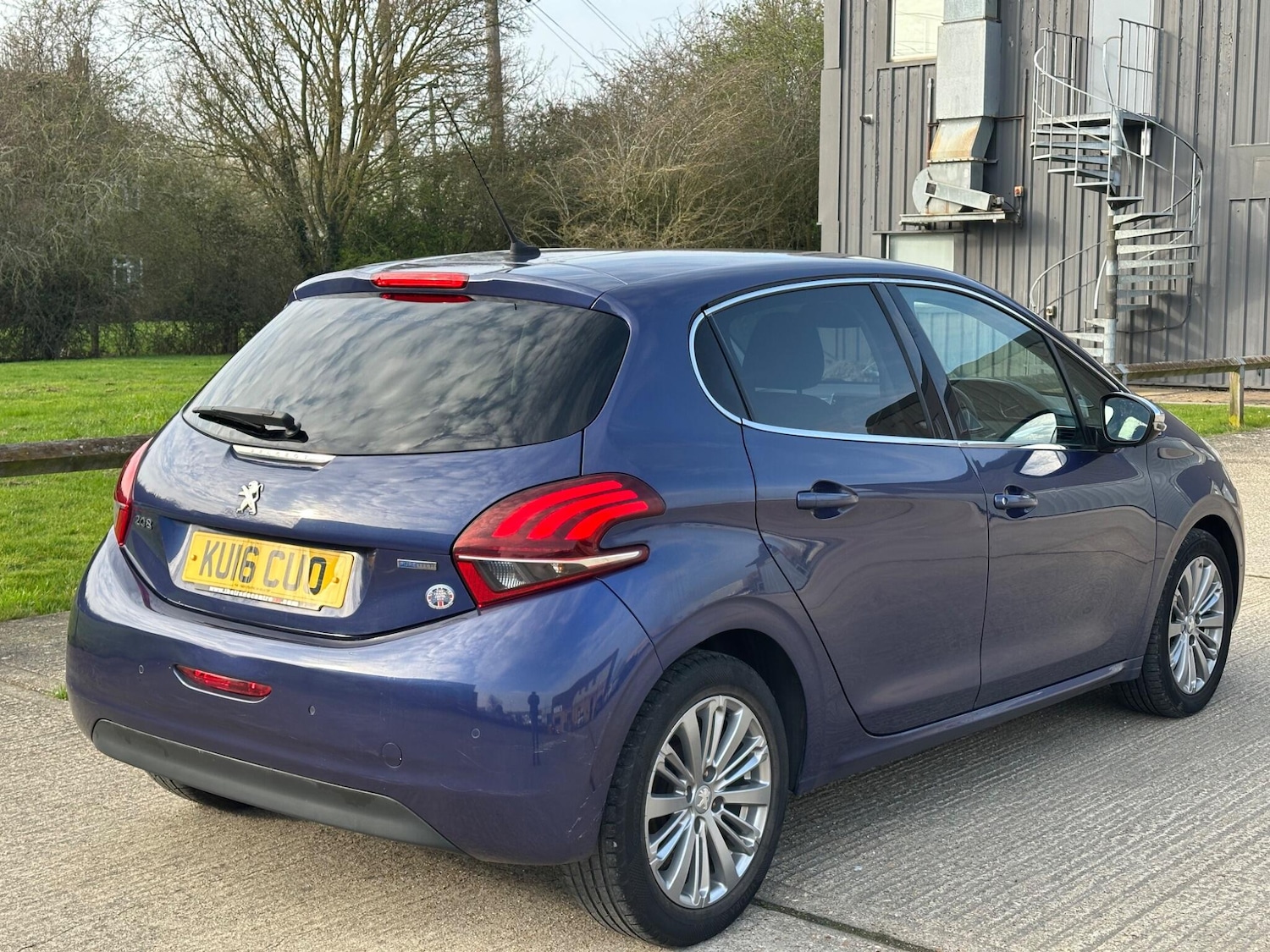 Used Peugeot 208 for sale - 77809081: Photo 15