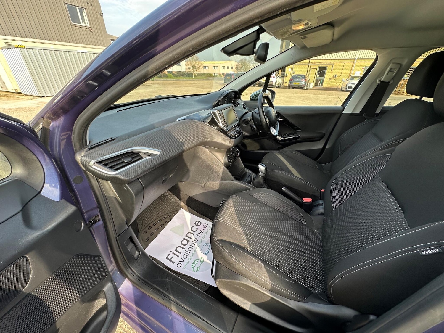 Used Peugeot 208 for sale - 77809081: Photo 42