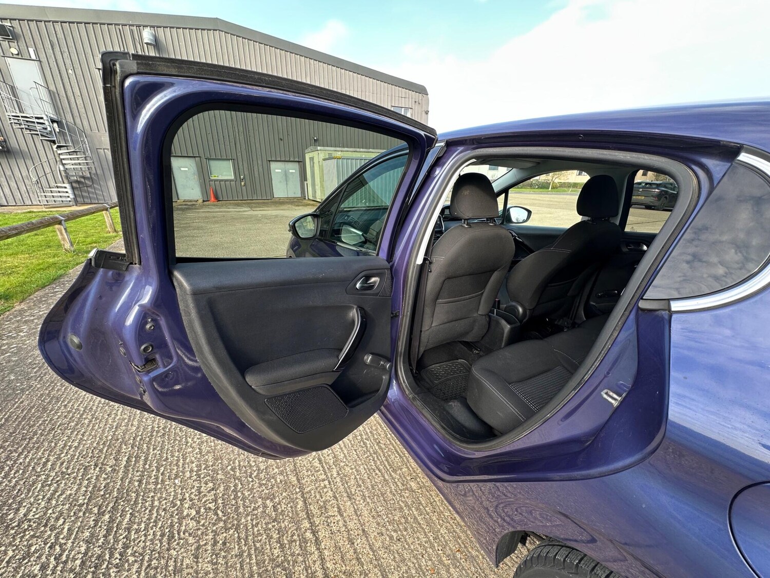 Used Peugeot 208 for sale - 77809081: Photo 45