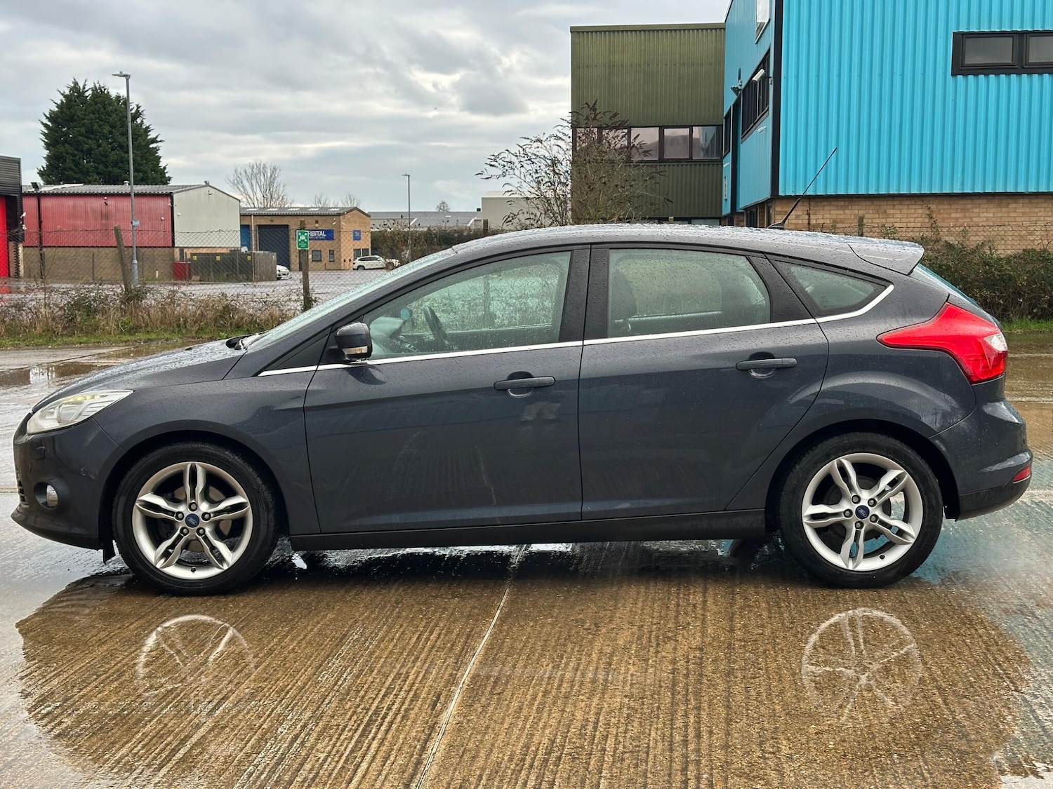 Used Ford Focus for sale - 77704760: Photo 11