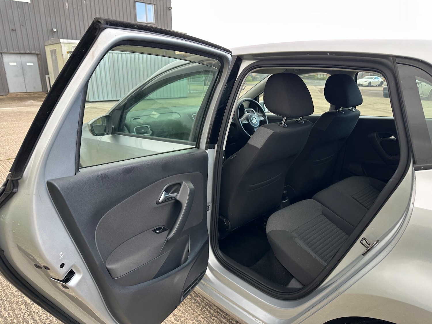 Used Volkswagen Polo for sale - 78086191: Photo 37