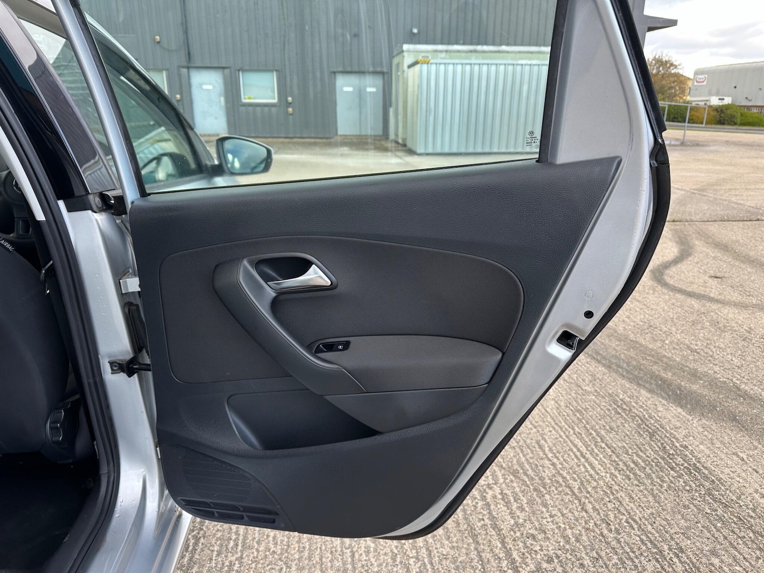 Used Volkswagen Polo for sale - 78086191: Photo 38