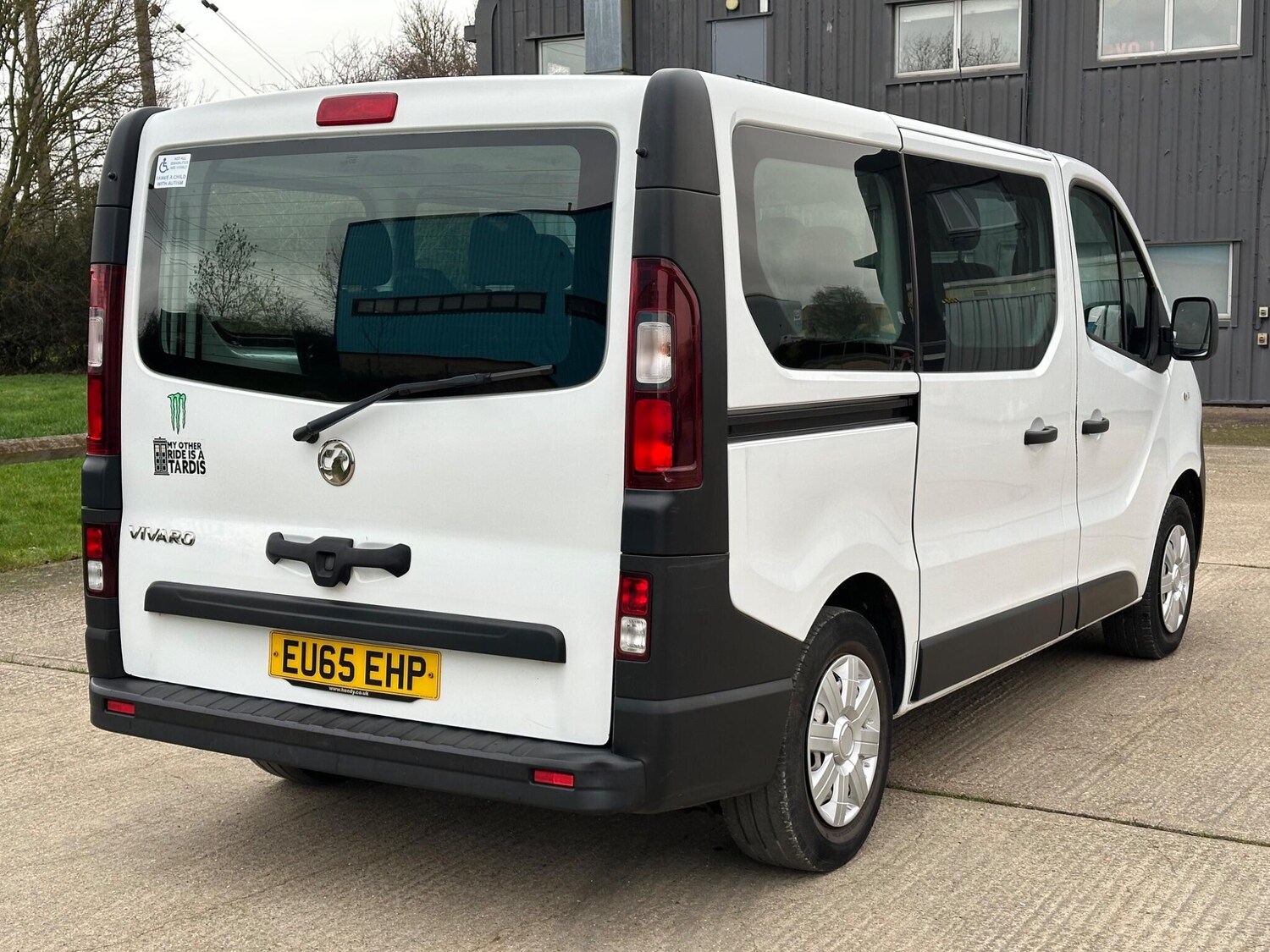 Used Vauxhall Vivaro 2015 for sale - 77613807: Photo 11