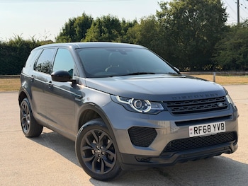 Used Land Rover Discovery Sport 2019 for sale - 79389655: Photo