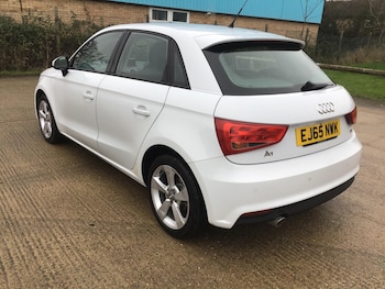 Used Audi A1 2015 for sale - 77613791: Photo