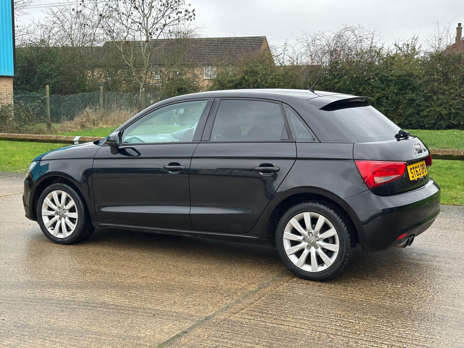 Used Audi A1 2013 for sale - 77611739: Photo 11