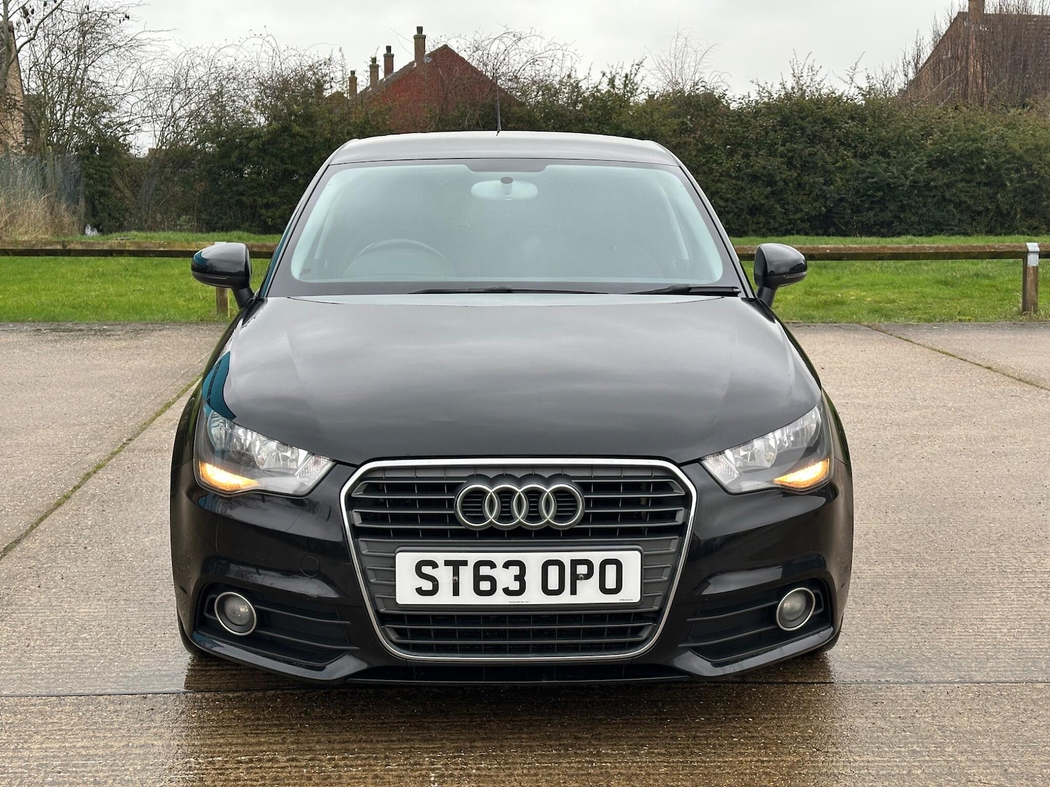 Used Audi A1 2013 for sale - 77611739: Photo 2