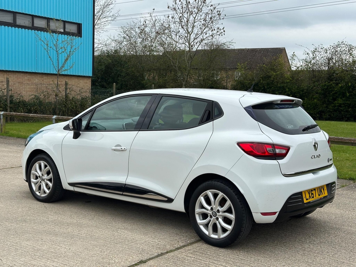Used Renault Clio 2017 for sale - 78086635: Photo 12