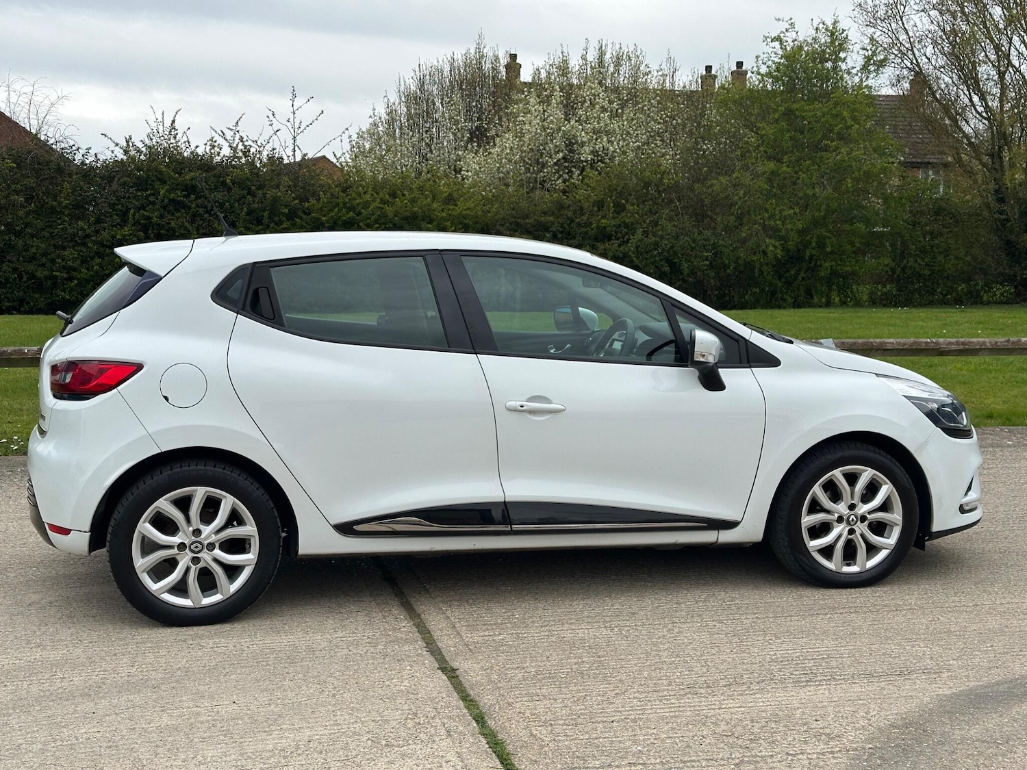 Used Renault Clio 2017 for sale - 78086635: Photo 20