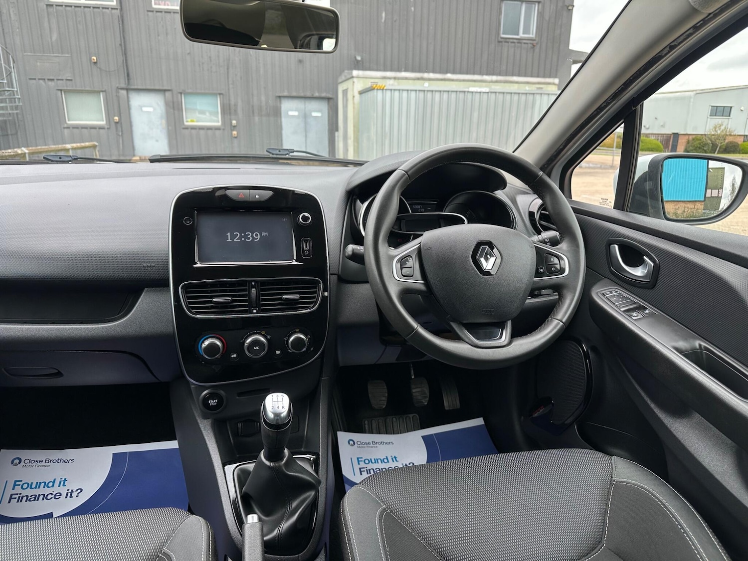 Used Renault Clio 2017 for sale - 78086635: Photo 28