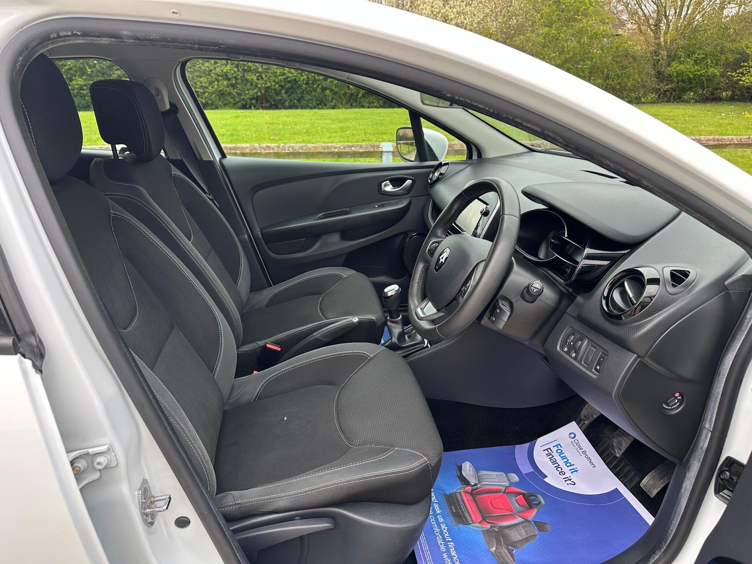 Used Renault Clio 2017 for sale - 78086635: Photo 34