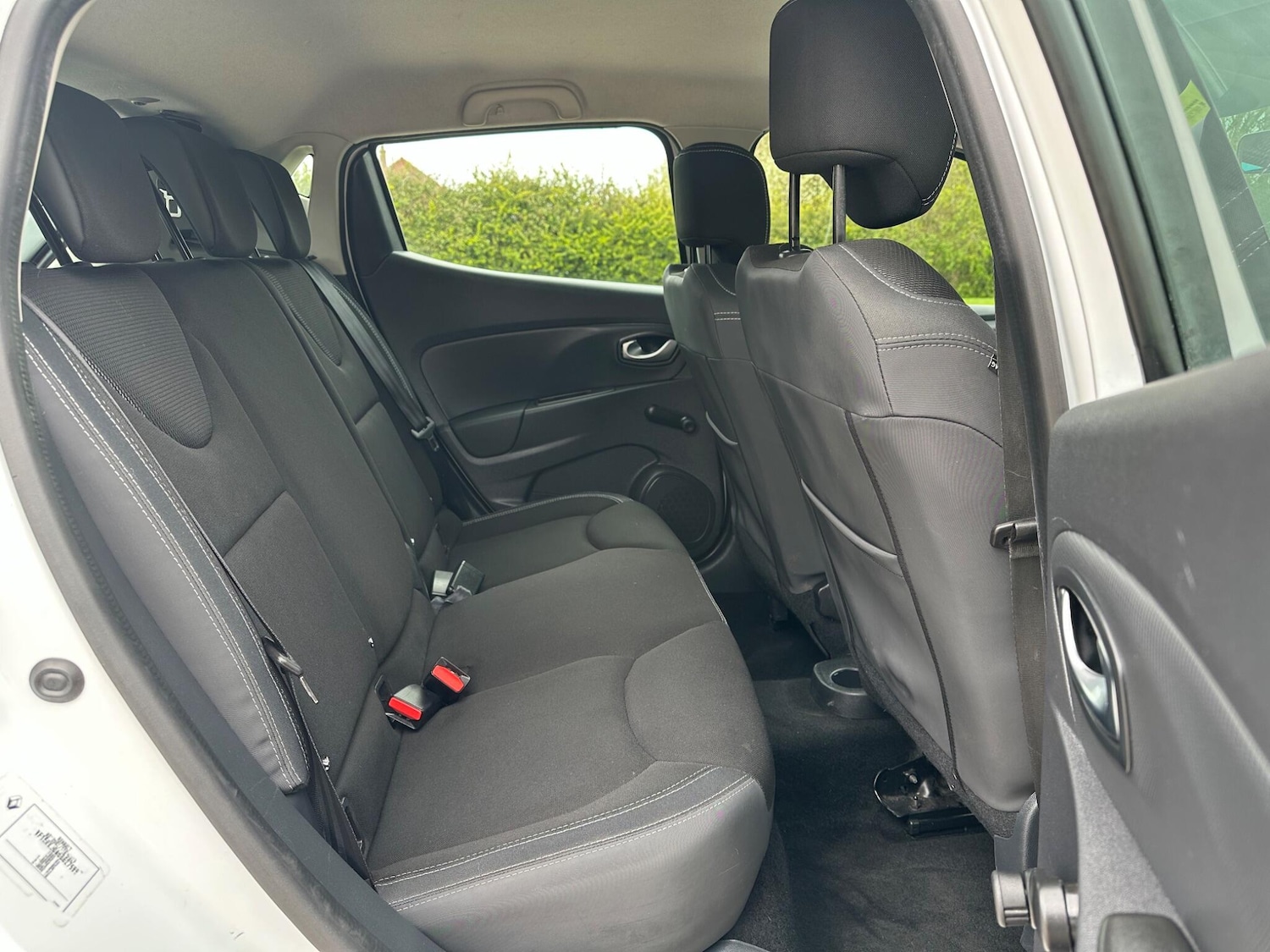 Used Renault Clio 2017 for sale - 78086635: Photo 36