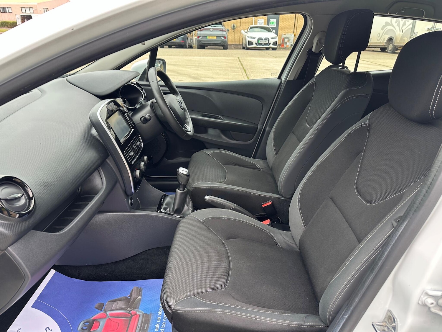 Used Renault Clio 2017 for sale - 78086635: Photo 47