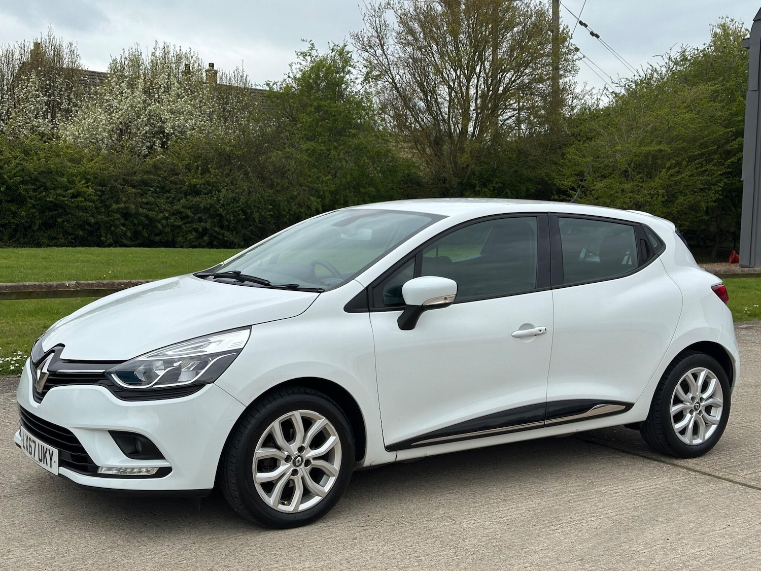 Used Renault Clio 2017 for sale - 78086635: Photo 8