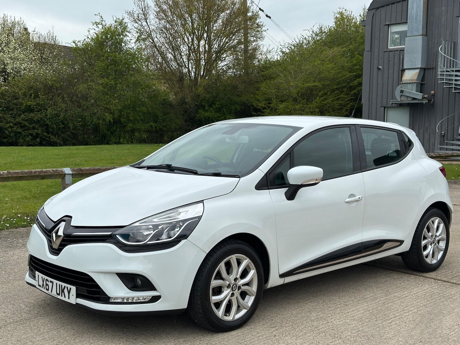 Used Renault Clio 2017 for sale - 78086635: Photo 9