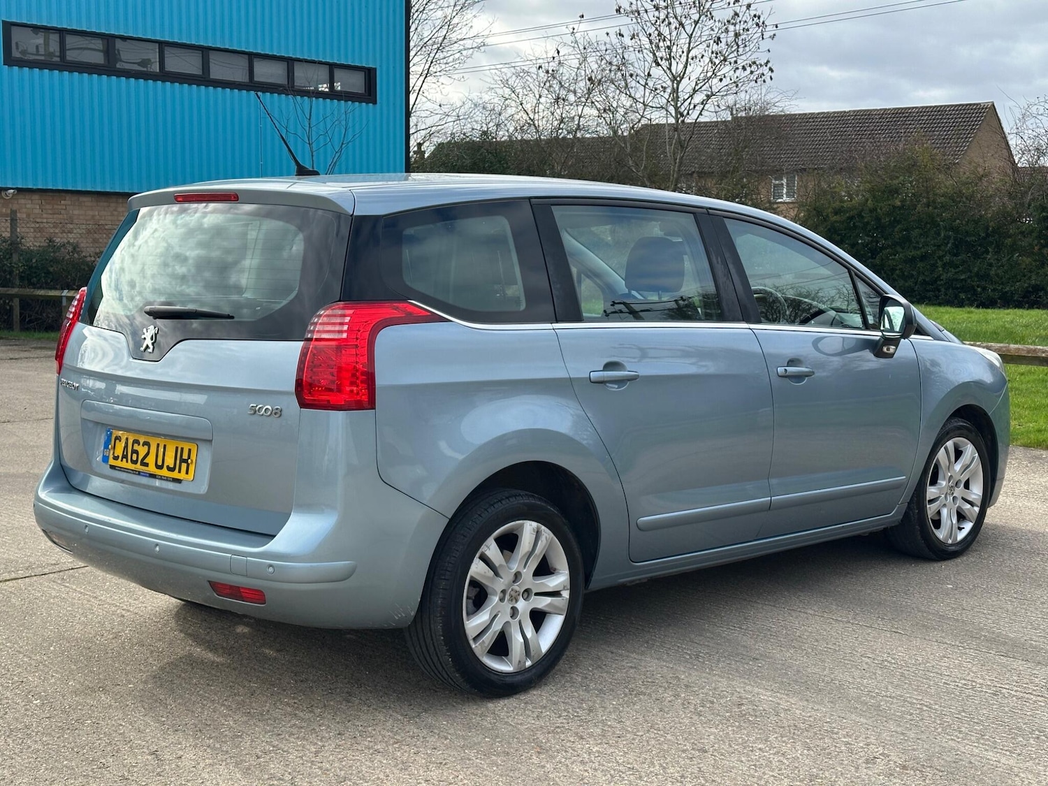 Used Peugeot 5008 2012 for sale - 77647129: Photo 10