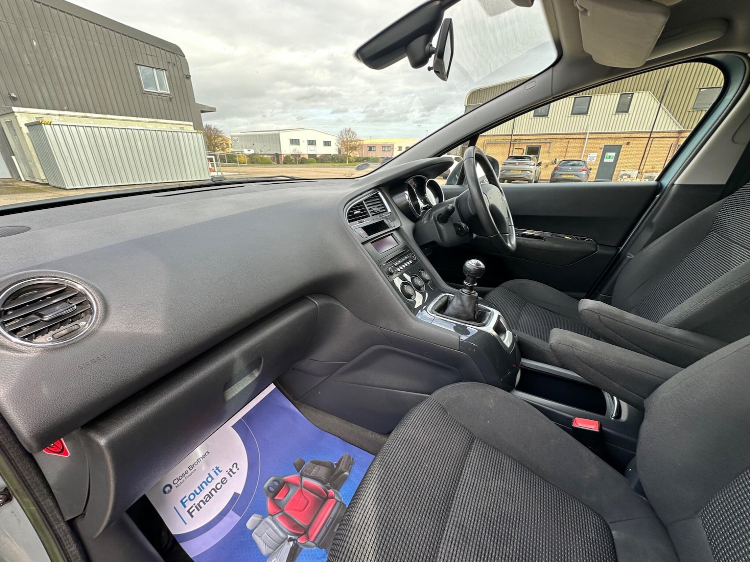 Used Peugeot 5008 2012 for sale - 77647129: Photo 24