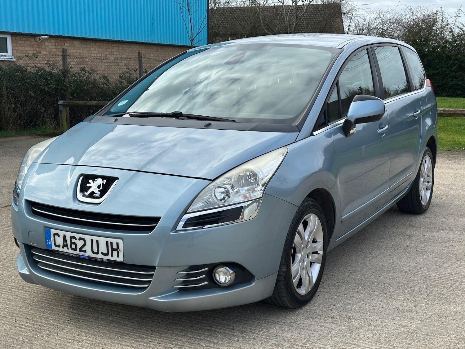 Used Peugeot 5008 2012 for sale - 77647129: Photo 3
