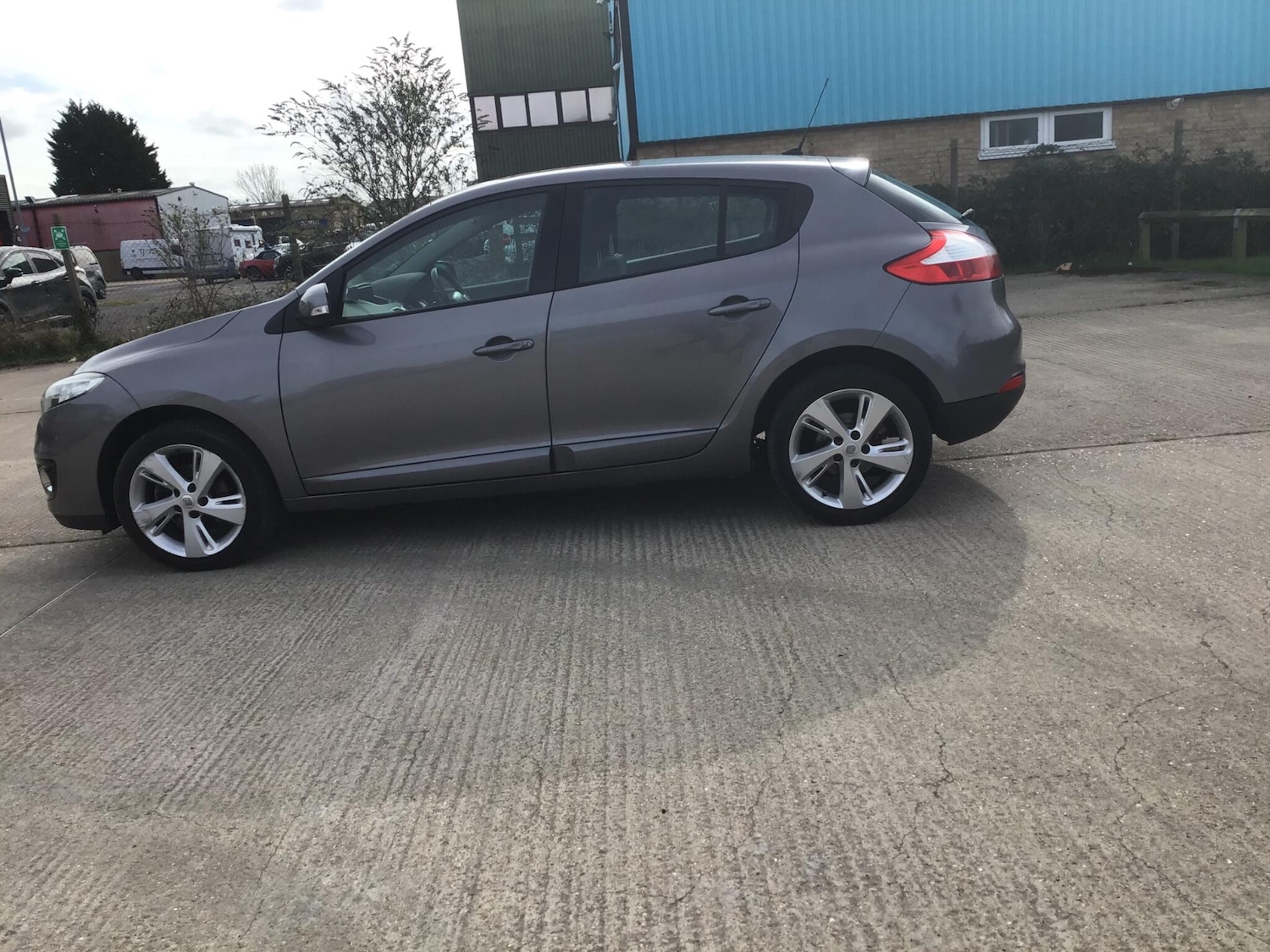 Used Renault Megane 2012 for sale - 77882535: Photo 16