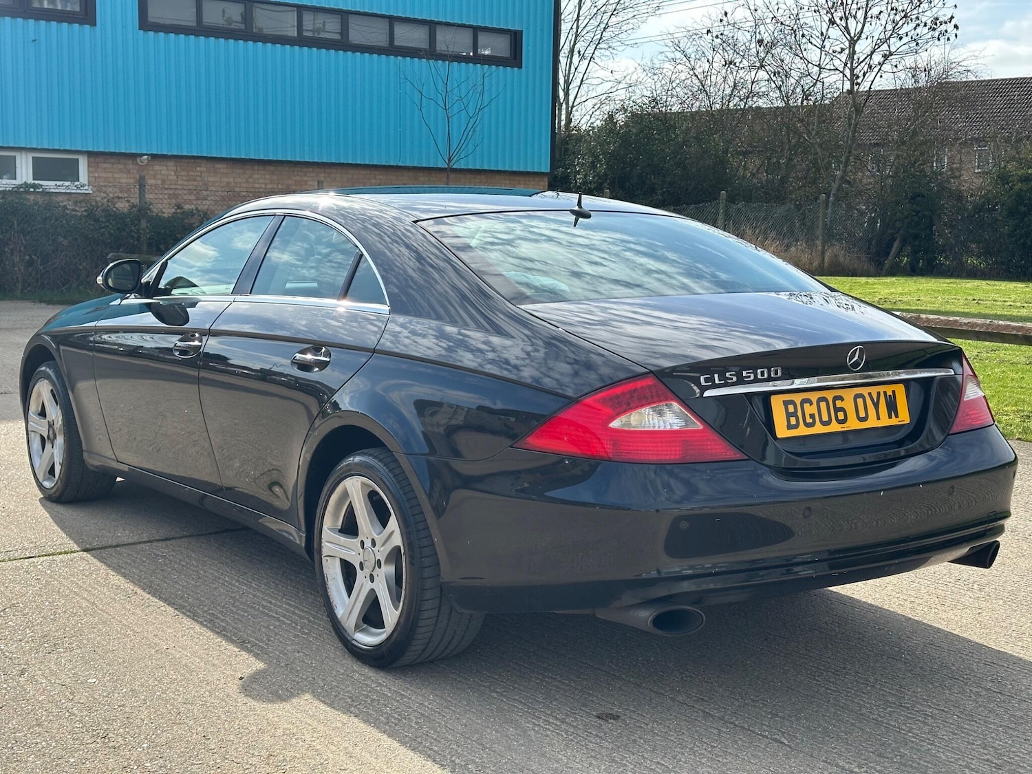 Used Mercedes-Benz CLS 2006 for sale - 77737876: Photo 4