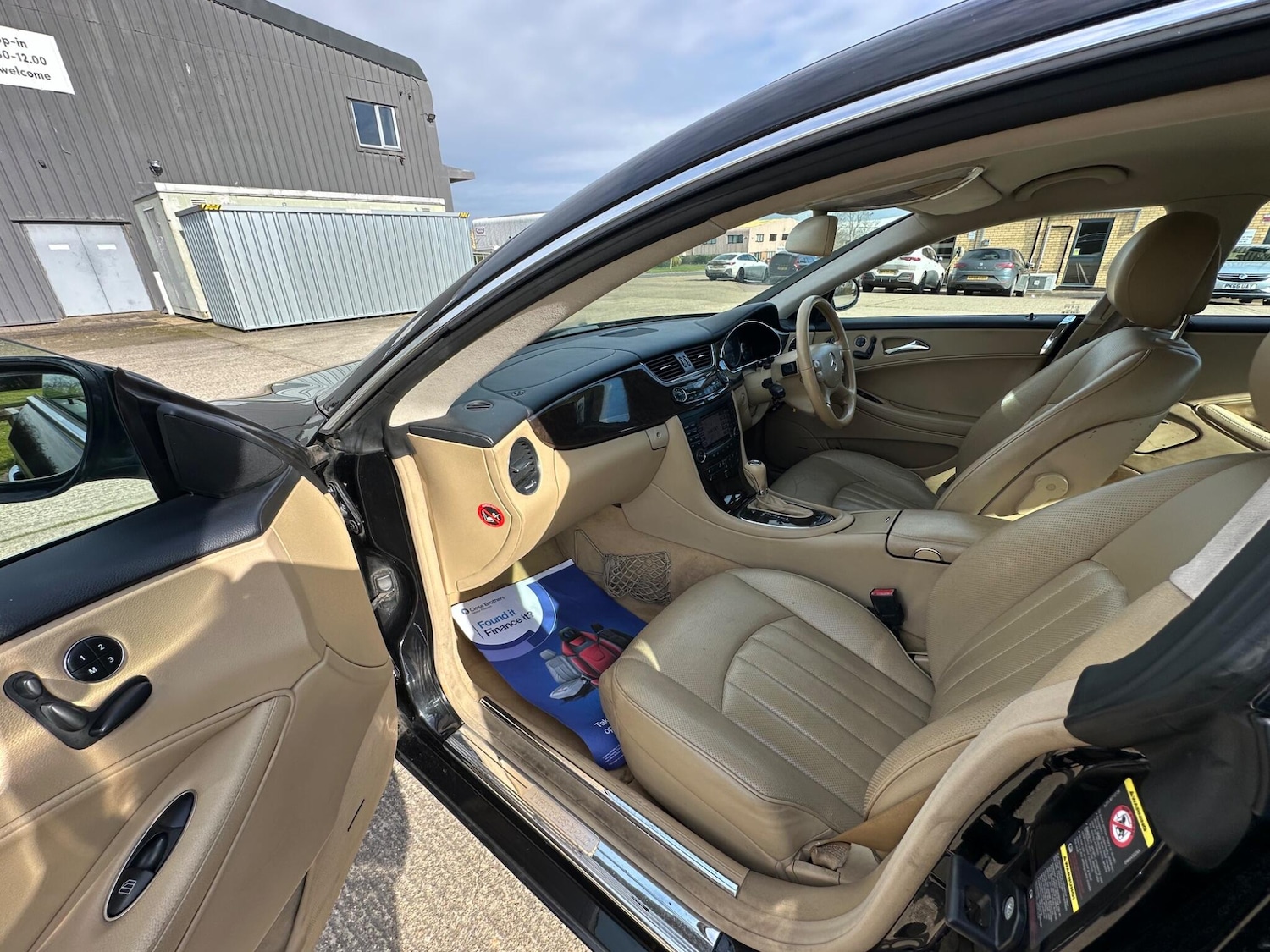 Used Mercedes-Benz CLS 2006 for sale - 77737876: Photo 40