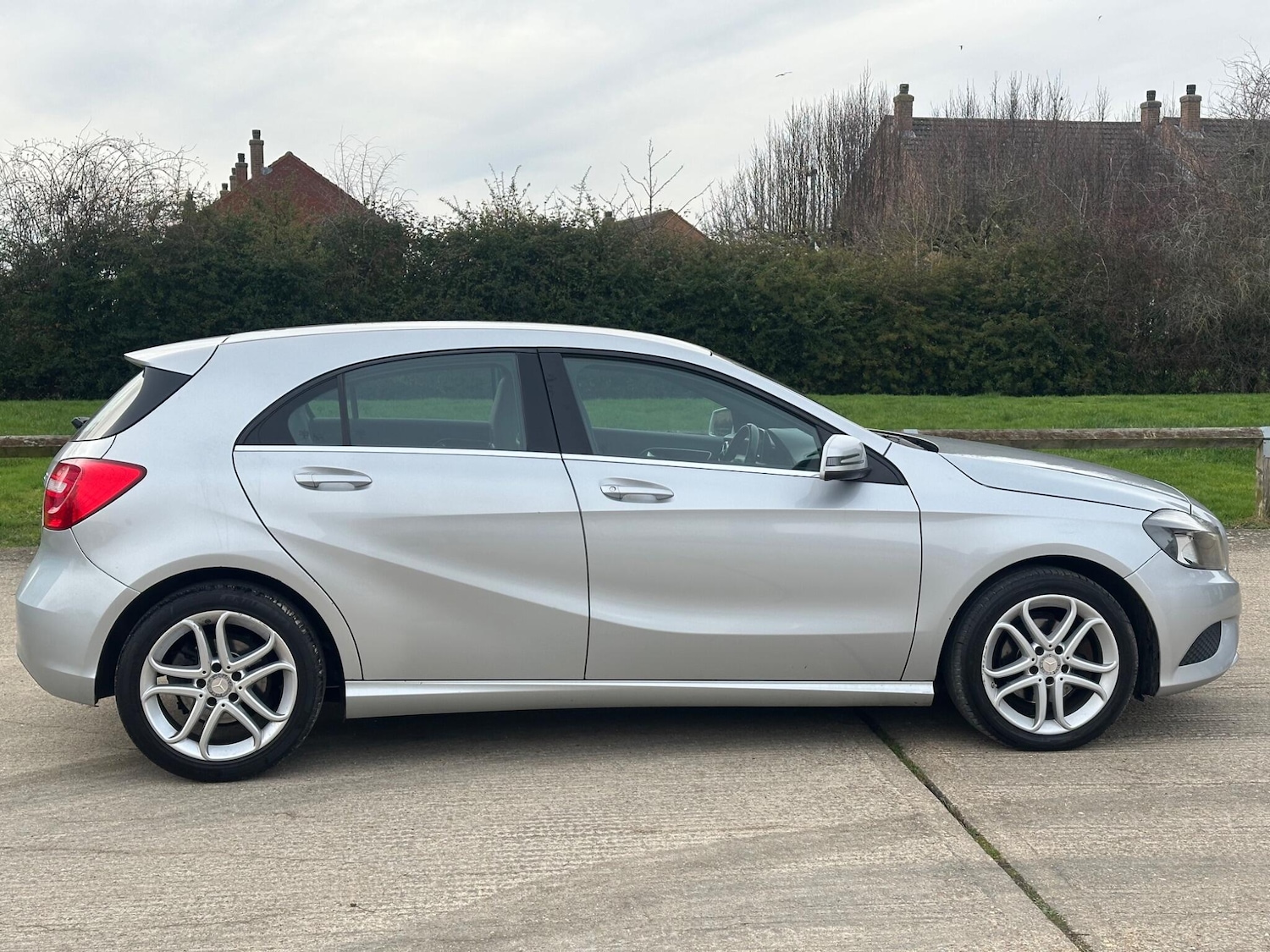 Used Mercedes-Benz A-Class 2015 for sale - 77612601: Photo 17